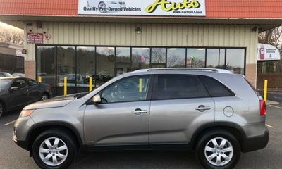 2012 Kia Sorento GL Middle LOW