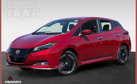 2025 Nissan Leaf SV