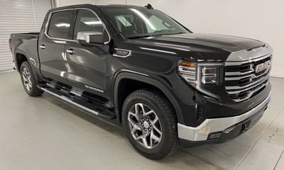 2023 GMC Sierra SLT