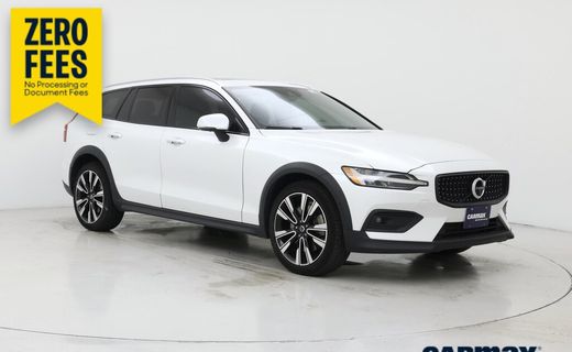 2021 Volvo V60CC Momentum