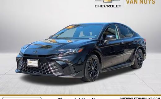 2025 Toyota Camry SE