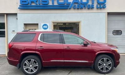 2017 GMC Acadia Denali