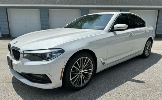 2018 BMW 540I