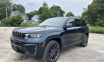 2026 Jeep Grand Cherokee Summit
