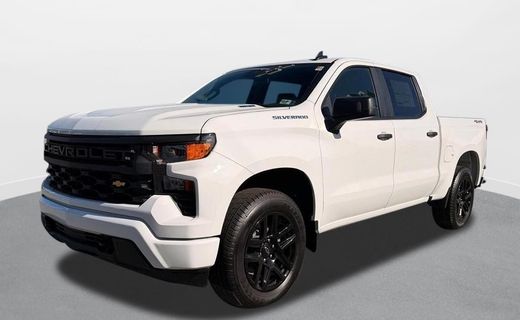 2026 Chevrolet Silverado Custom