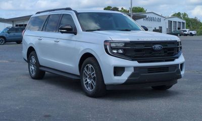 2026 Ford Expedition MAX Active