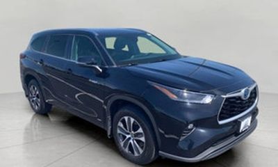 2023 Toyota Highlander LE