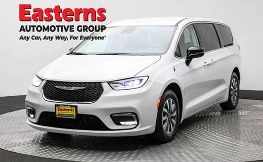2024 Chrysler Pacifica Select