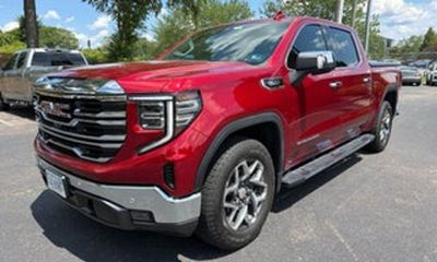 2022 GMC Sierra SLT