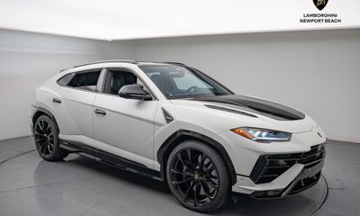 2024 Lamborghini Urus S