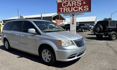 2011 Chrysler Town AND Country Touring