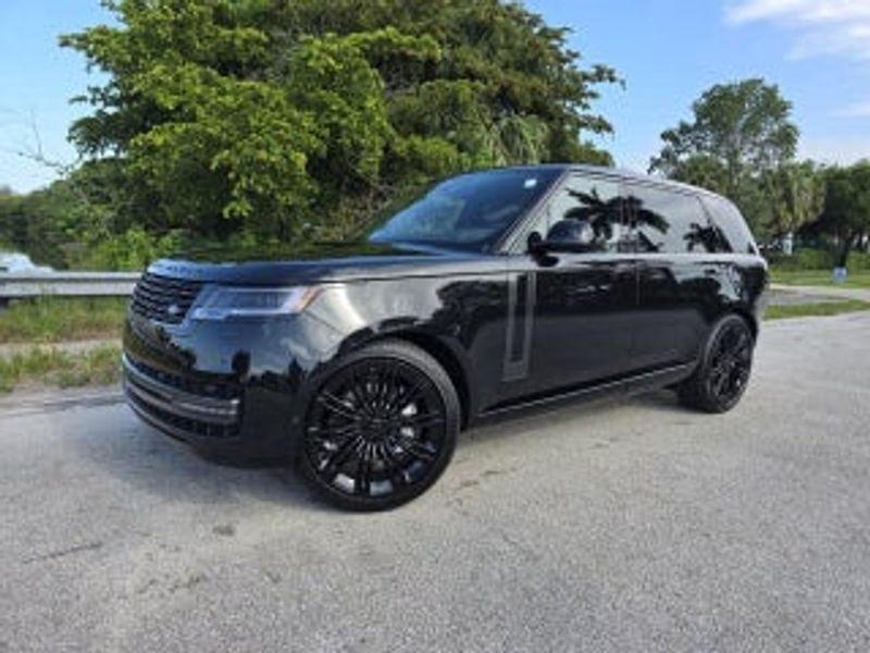 2026 Land Rover Range Rover — a typically priced live listing