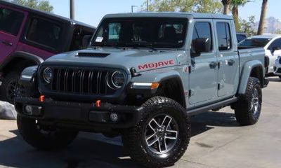 2025 Jeep Gladiator Mojave
