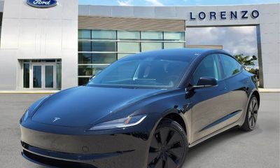 2025 Tesla Model 3 Long Range