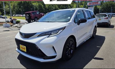 2024 Toyota Sienna XSE 7 Passenger