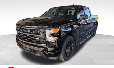 2023 Chevrolet Silverado Custom