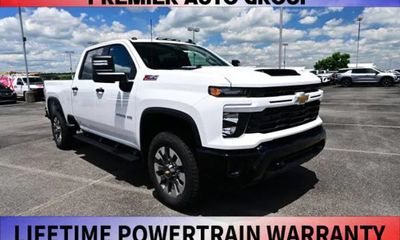2026 Chevrolet Silverado HD Custom