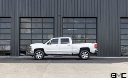 2017 Chevrolet Silverado High Country