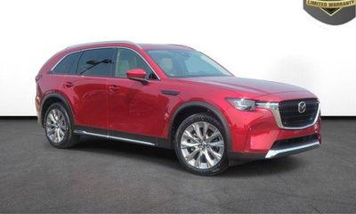 2024 Mazda CX-90 Premium Package