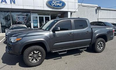 2022 Toyota Tacoma SR5