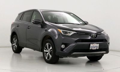 2018 Toyota RAV4 Adventure XLE