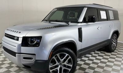 2024 Land Rover Defender 130 S