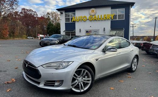 2015 Tesla Model S