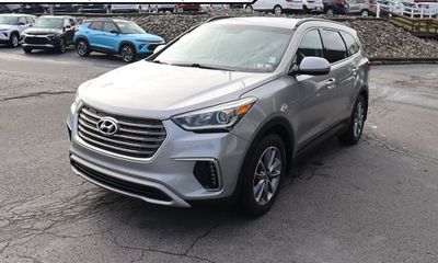 2018 Hyundai Santa FE SE Base