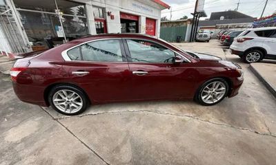 2010 Nissan Maxima