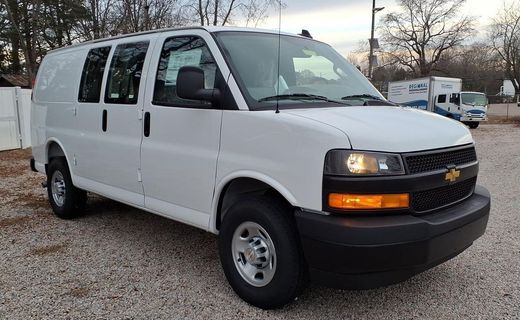 2025 Chevrolet Express 2500