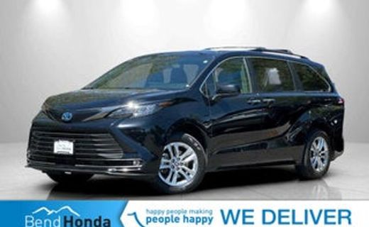 2022 Toyota Sienna XLE