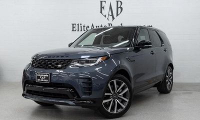 2024 Land Rover Discovery P300 Dyanmic SE