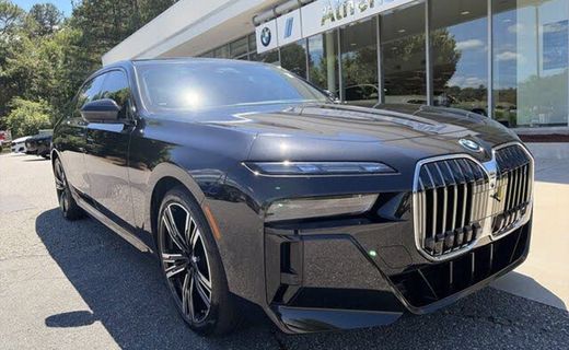 2025 BMW I7 EDRIVE50