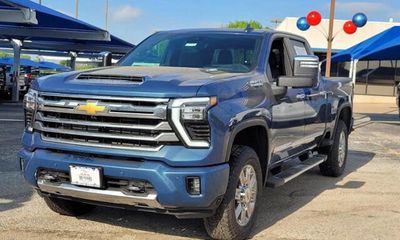 2026 Chevrolet Silverado HD High Country