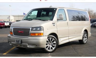 2022 GMC Savana 2500