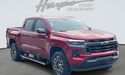 2024 Chevrolet Colorado LT