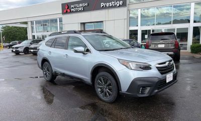 2020 Subaru Outback Premium M R