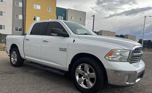 2017 Ram 1500 SLT