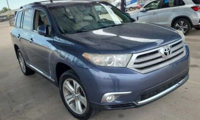 2011 Toyota Highlander Limited Hybrid SE