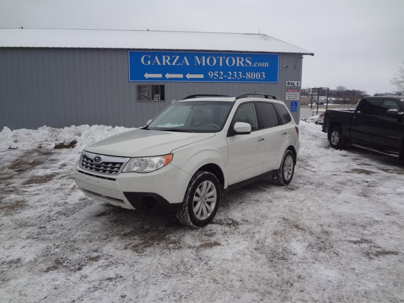 2013 Subaru Forester — a typically priced live listing