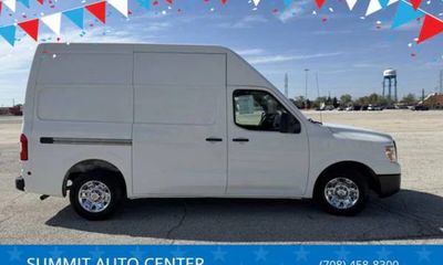 2012 Nissan NV 2500 S