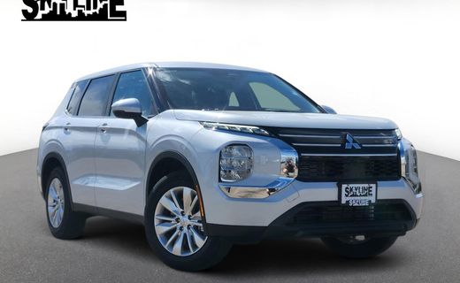 2026 Mitsubishi Outlander ES