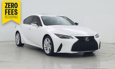 2023 Lexus IS 300 Comfort