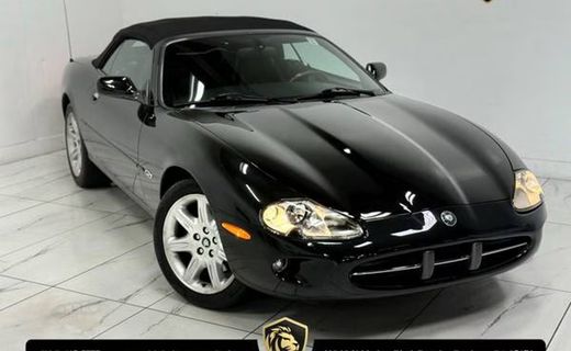 2000 Jaguar XK8