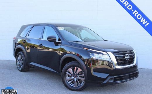 2022 Nissan Pathfinder S