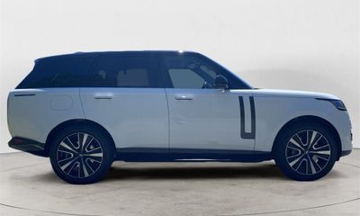 2023 Land Rover Range SE