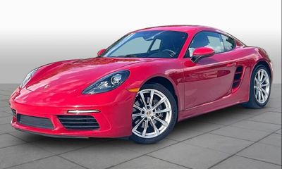 2019 Porsche 718 Cayman T