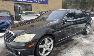 2009 Mercedes-Benz S-Class S63 AMG