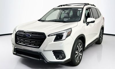 2023 Subaru Forester Limited ES Navi