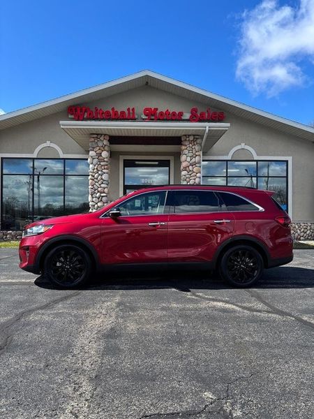 2020 Kia Sorento — a typically priced live listing